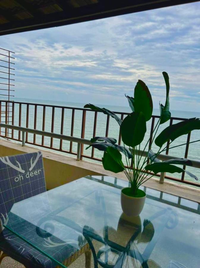 Pd Seaview Vip Staycation W Wifi Kampong Bagan Pinang Exterior foto